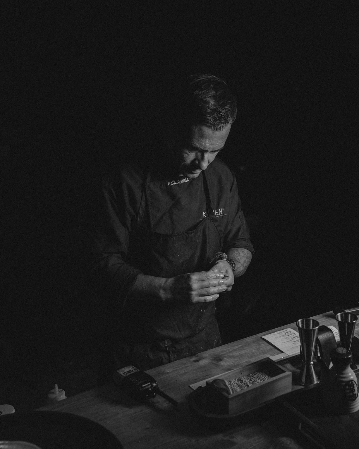 Chef en cocina — Estudio Mise